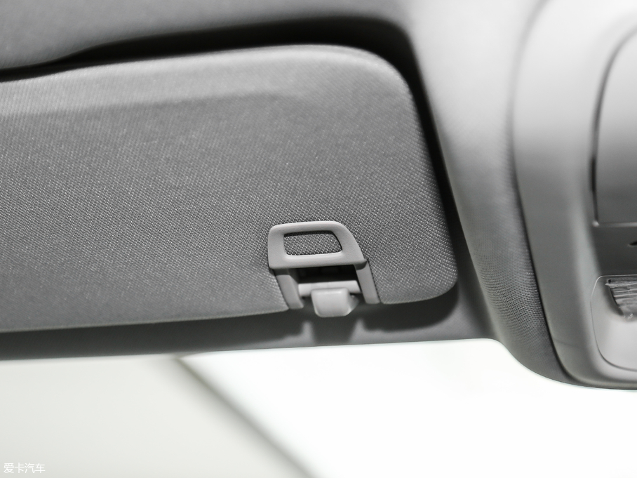 2018̽ Redline 550T 򌺴