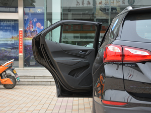 2018RS 550T 9򌺴 ܇T