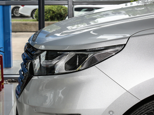 2018Redline 550T 򌺴 ^