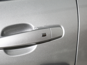 2018Redline 550T 򌺴 ^