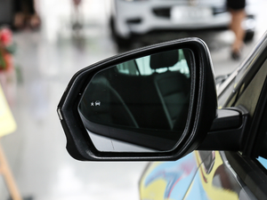 2018Redline 550T 򌺴 ^