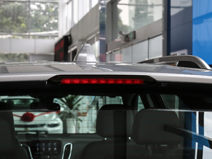 2018Redline 550T 򌺴 ^