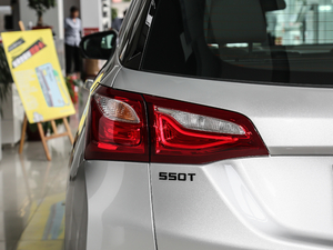 2018Redline 550T 򌺴 ^