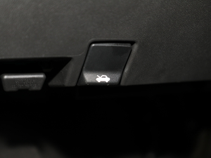 2018550T Ԅ(q)ؽ п؅^(q)