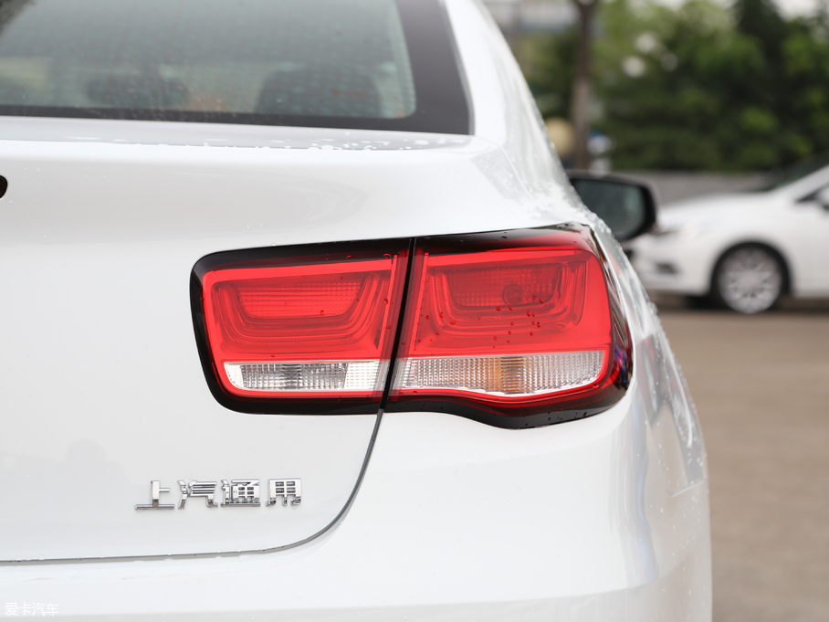 2018���~�J�� 1.5T �Ԅ��L�а�