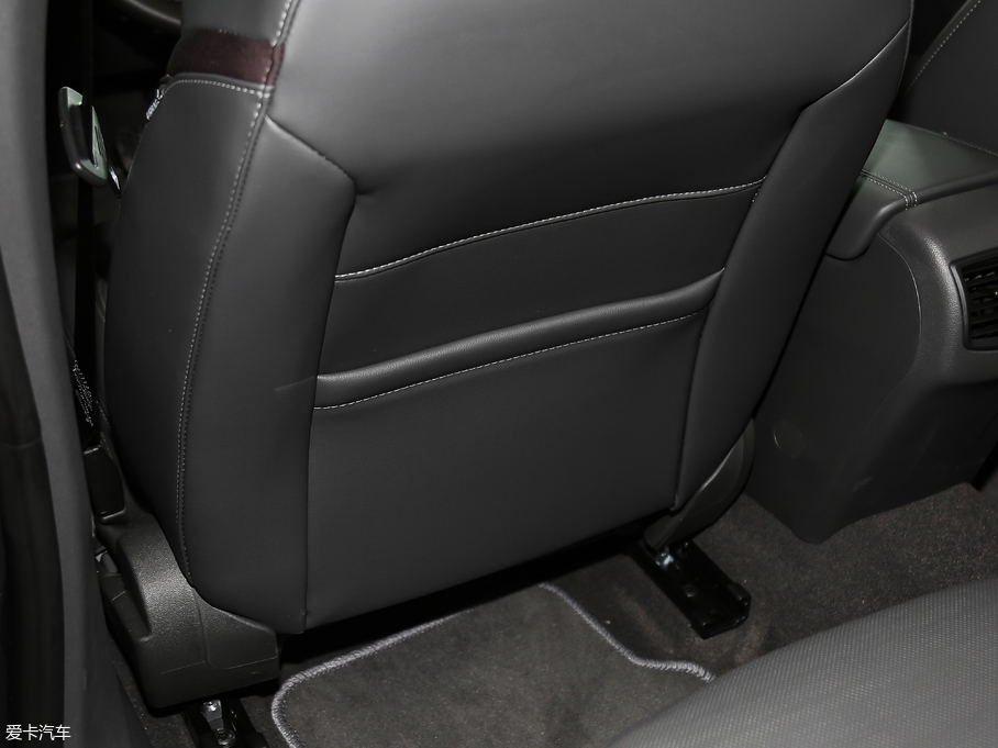 2018���~�J�� 1.5T �ԄӺ��A��