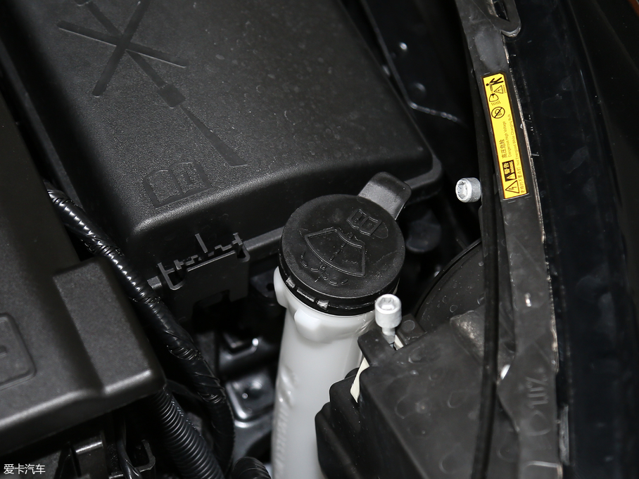 2018���~�J�� 1.5T �ԄӺ��A��