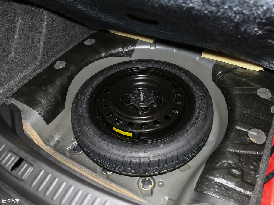 2018���~�J�� 1.5T �ԄӺ��A��