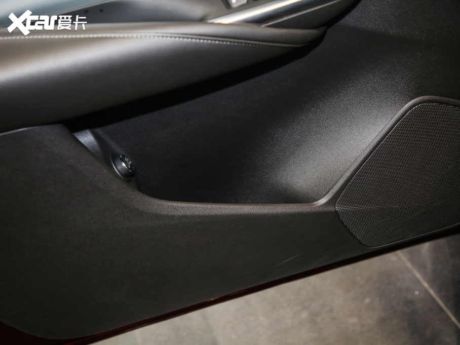 2018PXT4 28T (q)I(lng)