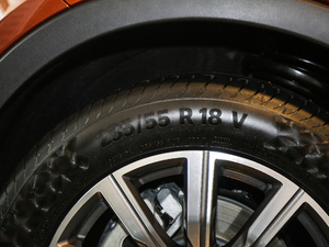 201828T (q)I(lng)\(yn)(dng) (x)(ji)^