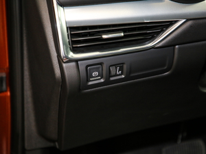 201828T (q)I(lng) п؅^(q)