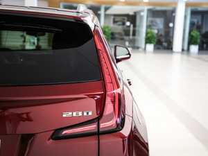 2018款28T 两驱技术型 尾灯