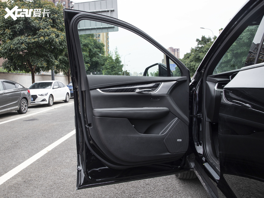 2020PXT6 28T (q)A푰