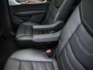 202028T (q)K\(yn)(dng) g