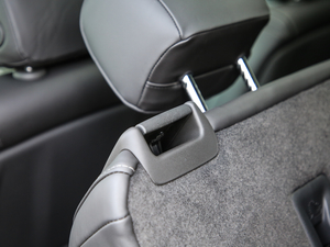 202028T (q)K\(yn)(dng) g