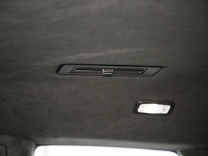 202028T (q)K\(yn)(dng) g