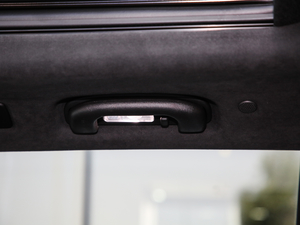 202028T (q)K\(yn)(dng) g