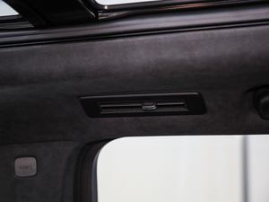 202028T (q)K\(yn)(dng) g