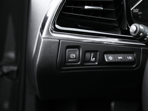 202028T (q)K\(yn)(dng) п؅^(q)