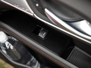 2020��28T ��Ӣ�� ���g����