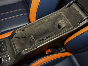 2020Ŀ 28T (q)I(lng) g