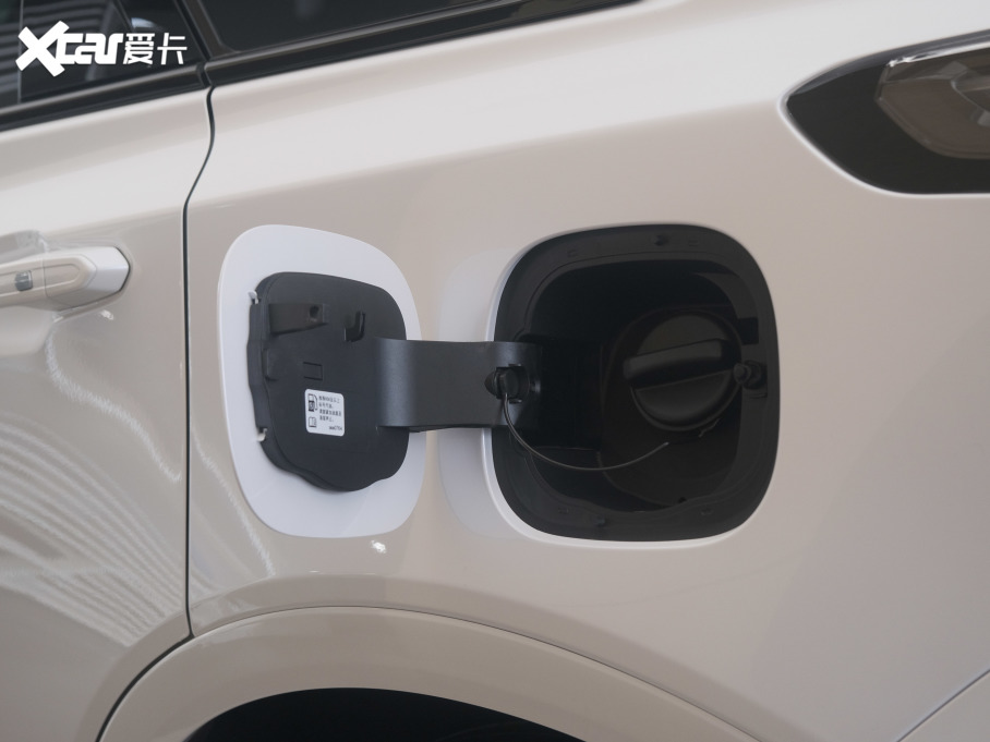 2021PXT5 28T (q)I(lng)\