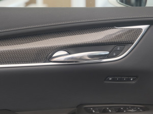 202128T (q)I(lng)\(yn)(dng) g