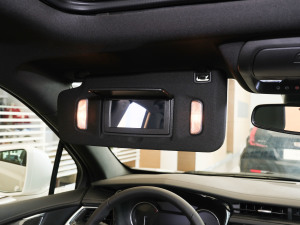 202128T (q)I(lng)\(yn)(dng) g