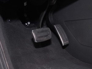 202128T (q)I(lng)\(yn)(dng) g