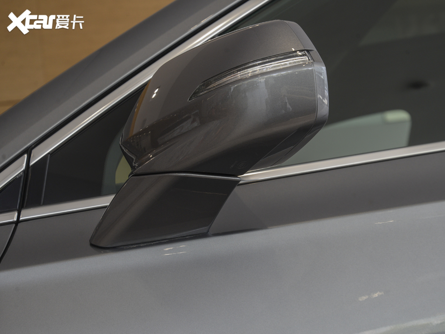 2021PXT6 28T (q)L(fng) 