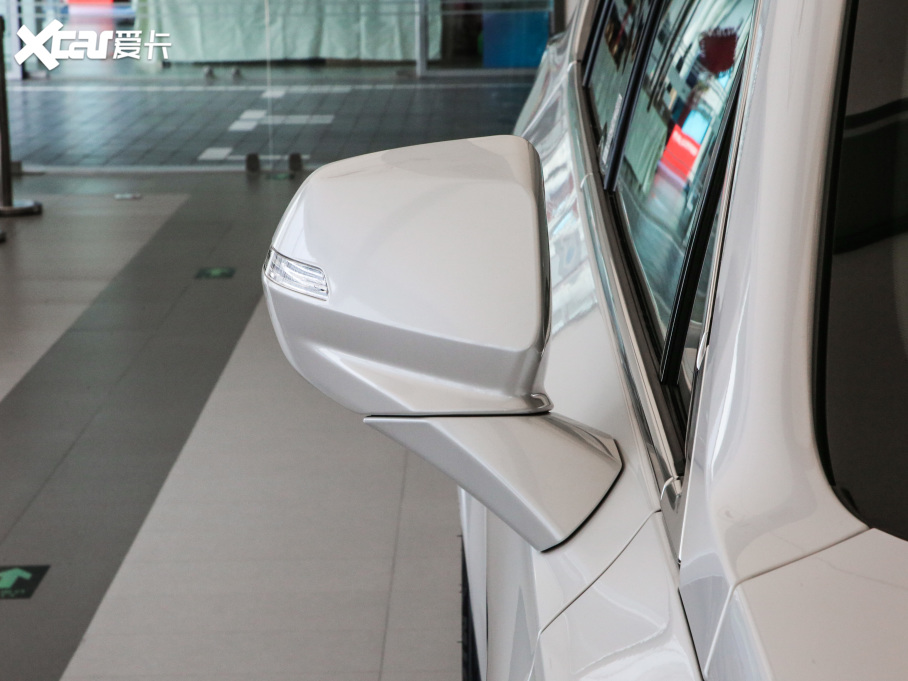 2021PXT6 28T (q)L(fng) 