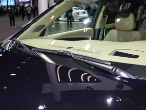 202128T (q)K\(yn)(dng) ˢ