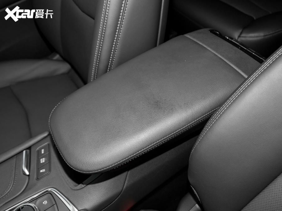 2022��P������XT6 2.0T �����A�� 6��