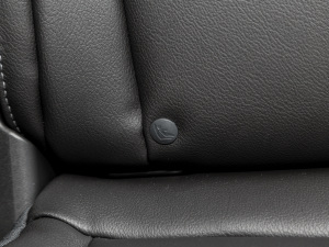 20222.0T (q)L(fng) 7 g