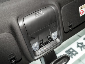 20222.0T (q)L(fng) 7 п؅^(q)