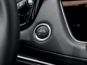 20222.0T (q)L(fng) 7 п؅^(q)