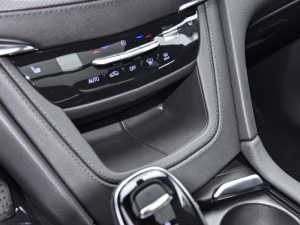 20222.0T (q)L(fng) 6 g