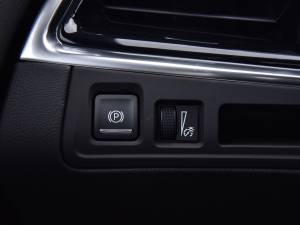 20222.0T (q)L(fng) 6 п؅^(q)