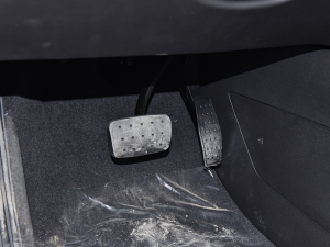 20222.0T (q)L(fng) 6 п؅^(q)