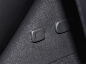 20222.0T (q)L(fng) 6 п؅^(q)