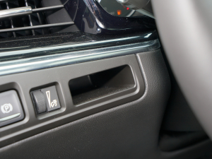 20222.0T (q)L(fng) 7 g