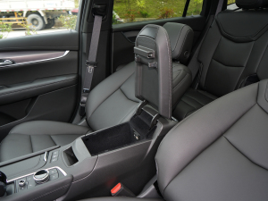 20222.0T (q)L(fng) 7 g