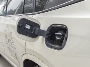 2022款2.0T 四驱铂金型 6座 油箱盖