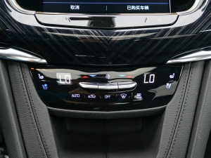 2022款2.0T 四驱豪华型标准版 6座 空调调节