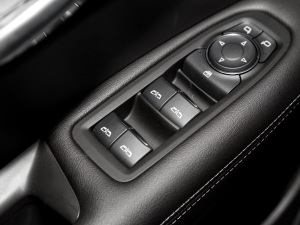 20222.0T (q)L(fng) п؅^(q)