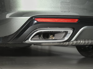 2022款28T 铂金超级辅助驾驶版 排气管