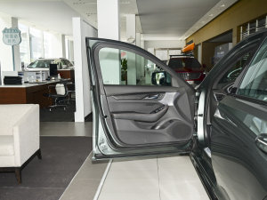 202228T K𳬼o{ {λ܇T