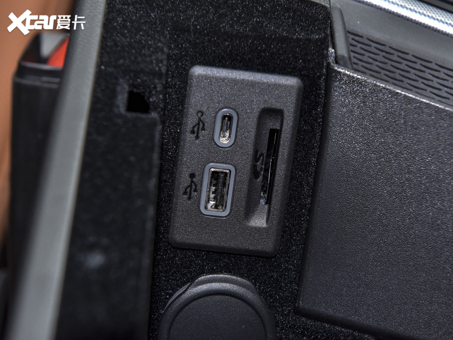 2022��P������CT4 28T ���A��