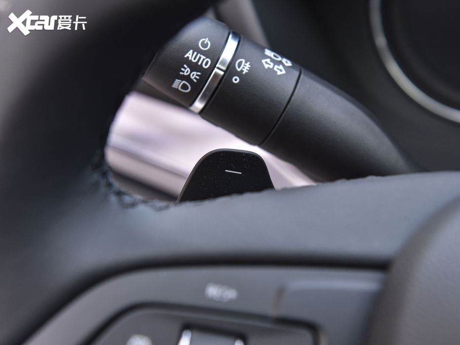 2022PXT4 28T (q)L(fng)