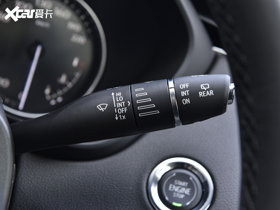 2022PXT4 28T (q)L(fng)